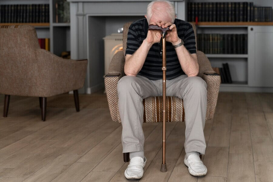 causes of falls among seniors